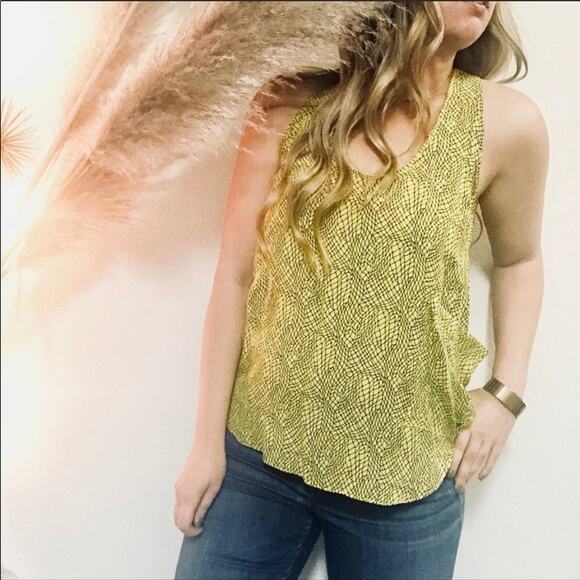 NORDSTROM Yellow Gemma Silk Side Pocket Geometric Racerback Tank Top Blouse M - Picture 2 of 7